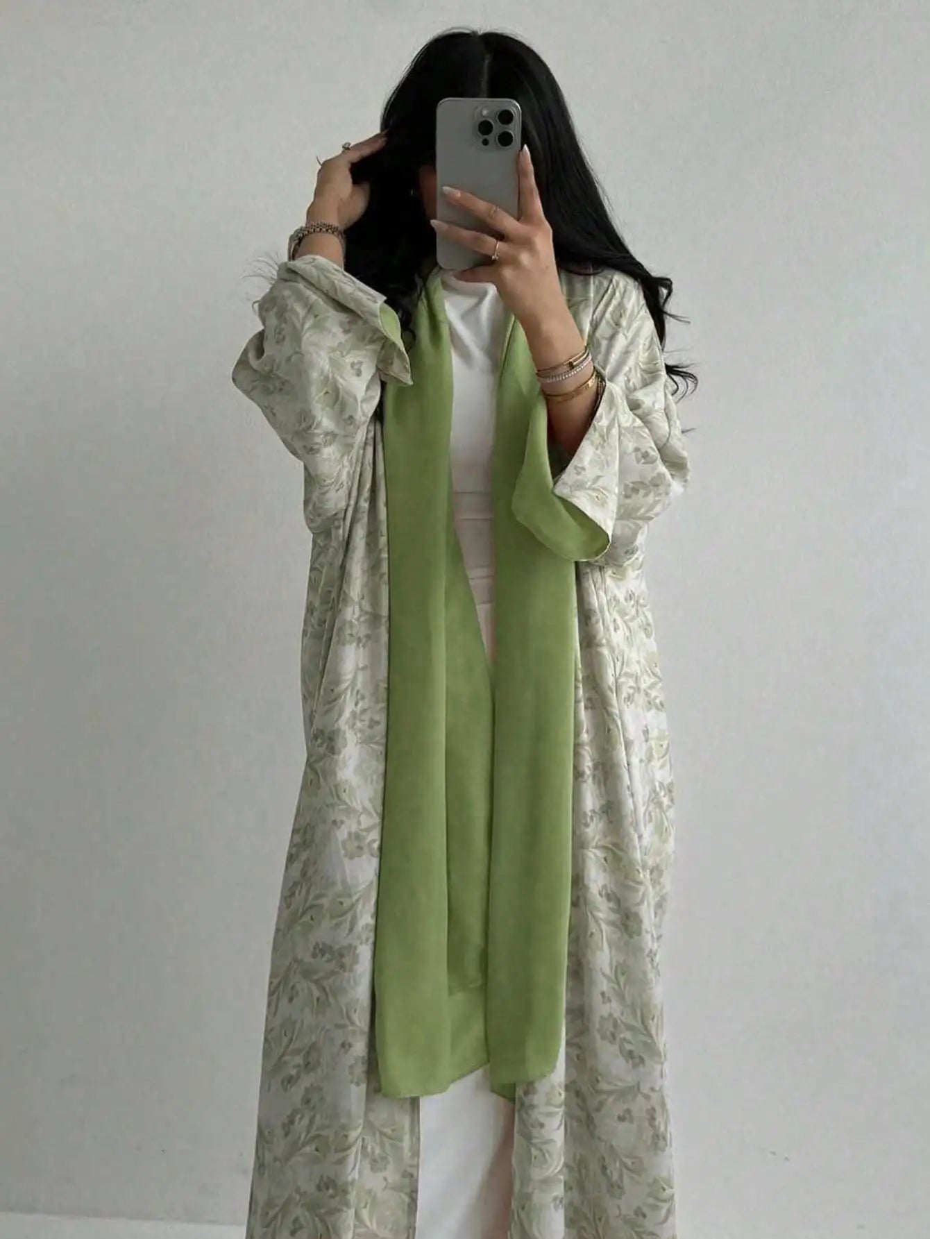 Loose Floral Printed Abaya Long Sleeve Traditional Middle Eastern Dress for Women Elegant Open Front Robe Without Scarf